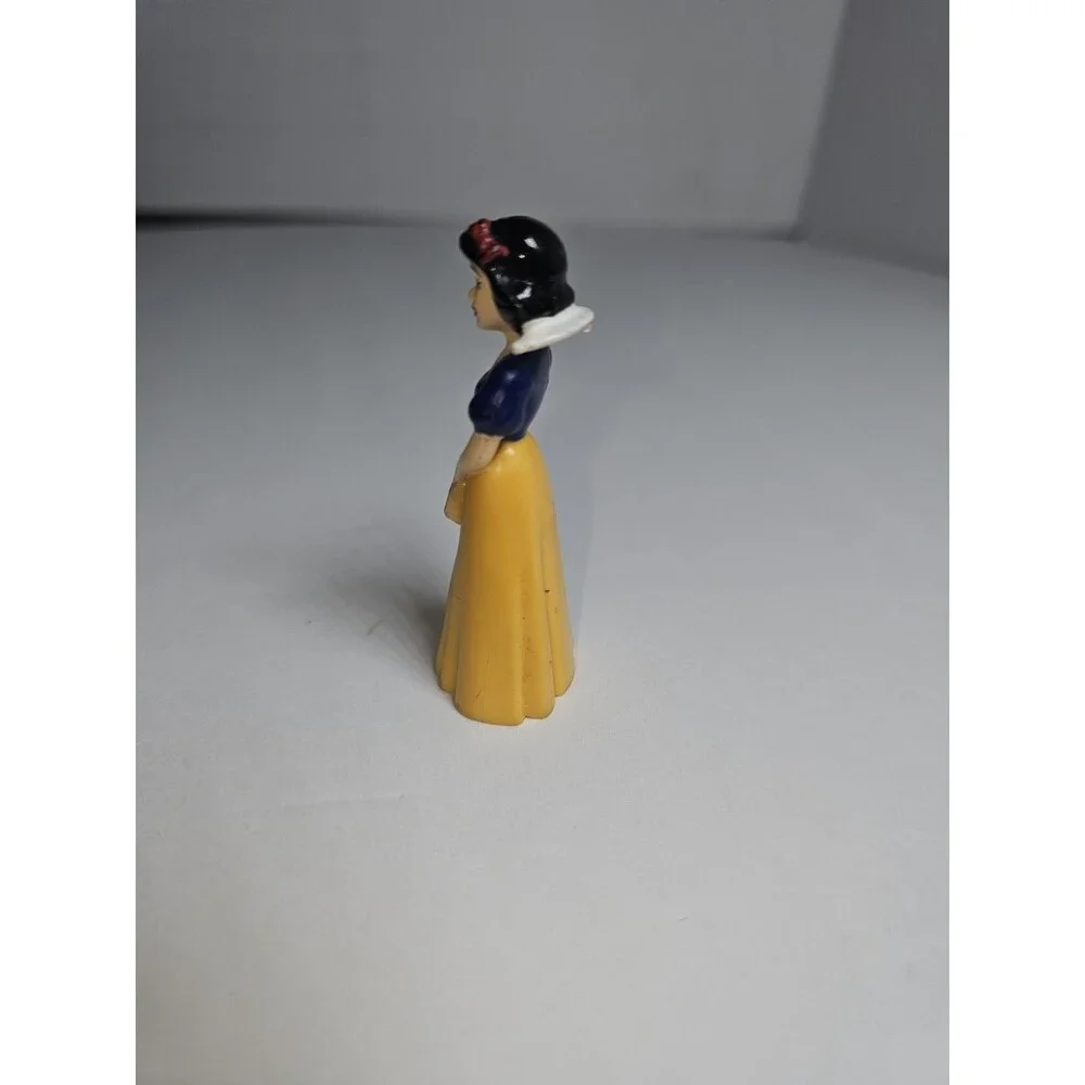 Snow White - Disney Snow White and the Seven Dwarfs 2.75